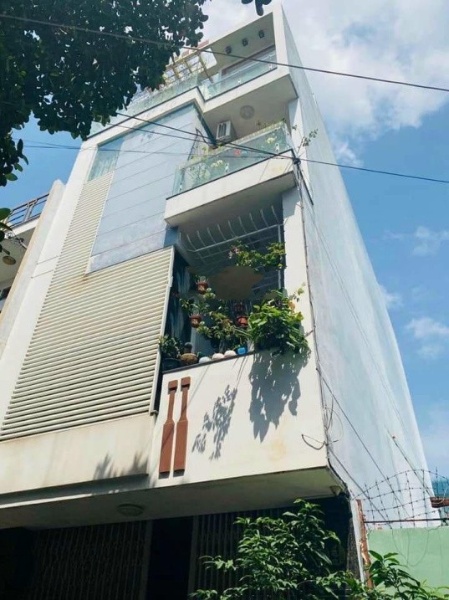 Bán gấp  nhà 3 tầng tại Đường Tạ Uyên, Phường 15, Quận 5, Hồ Chí Minh